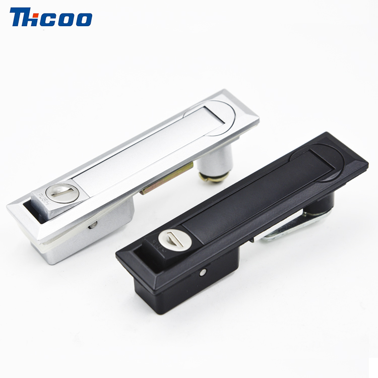 Premere per aprire il Rocker Lock-A7141