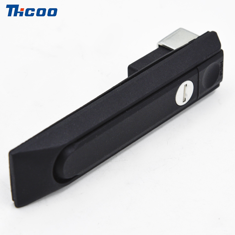 Premere per aprire il Rocker Lock-A7142