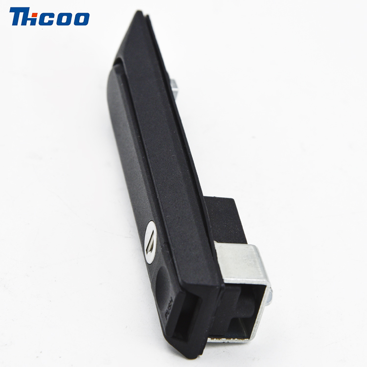 Premere per aprire il Rocker Lock-A7142